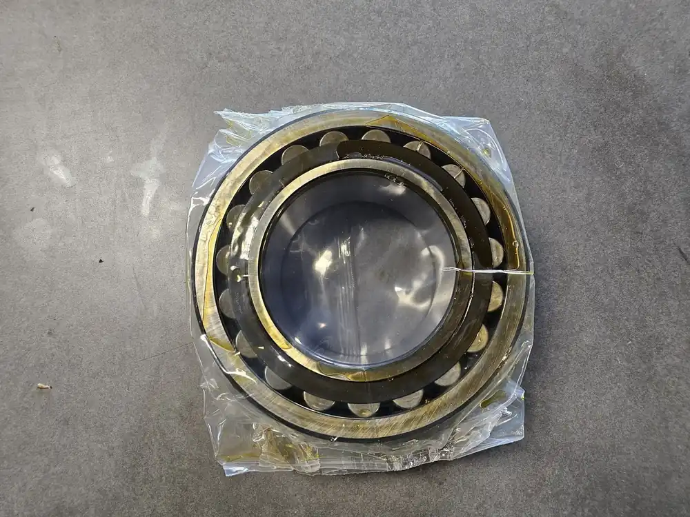 Spherical Roller Bearing 130mm ID x 230mm OD x 80mm W, 23226 CC/W33