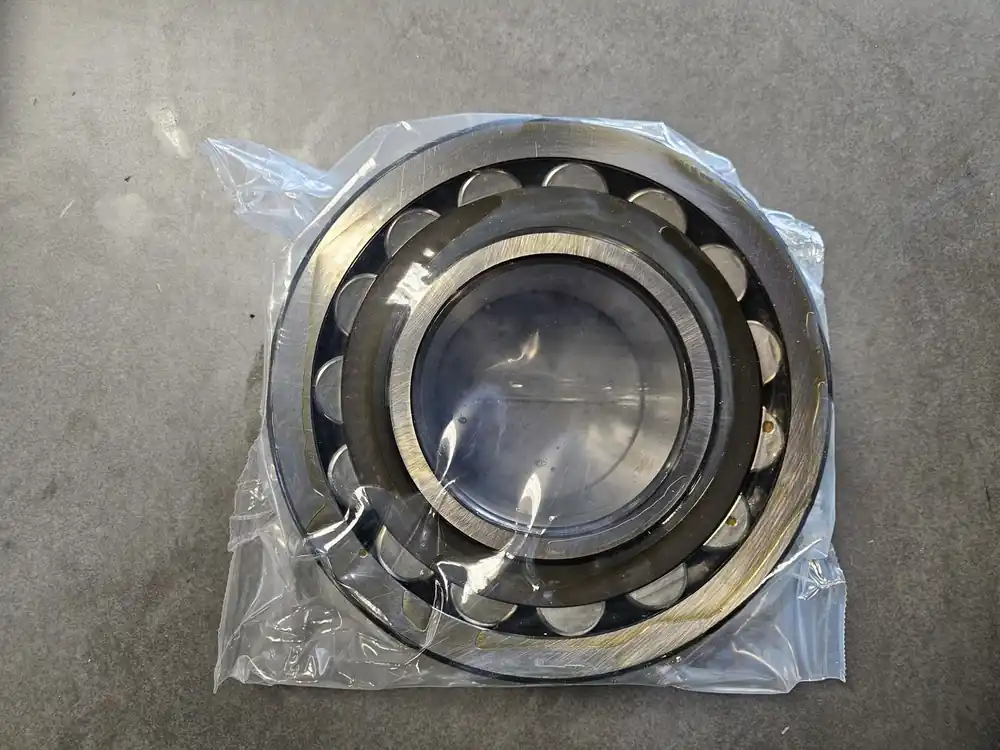 Spherical Roller Bearing 130mm ID x 280mm OD x 93mm W, 22326CC/C3W513