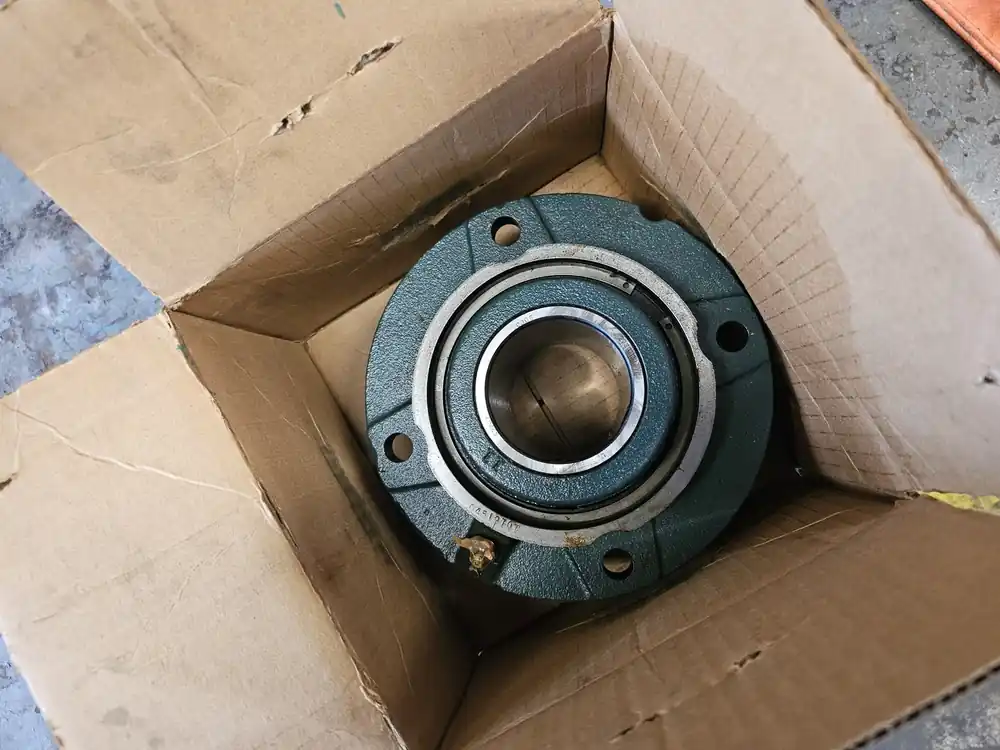 Flange Mount Bearing 2-7/16" Bore, FC-S2-207S
