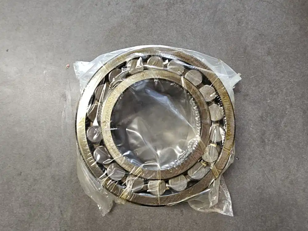 Spherical Roller Bearing (X-life) 110mm ID x 200mm OD x 69.8mm W, 23222E1AK.M.C3