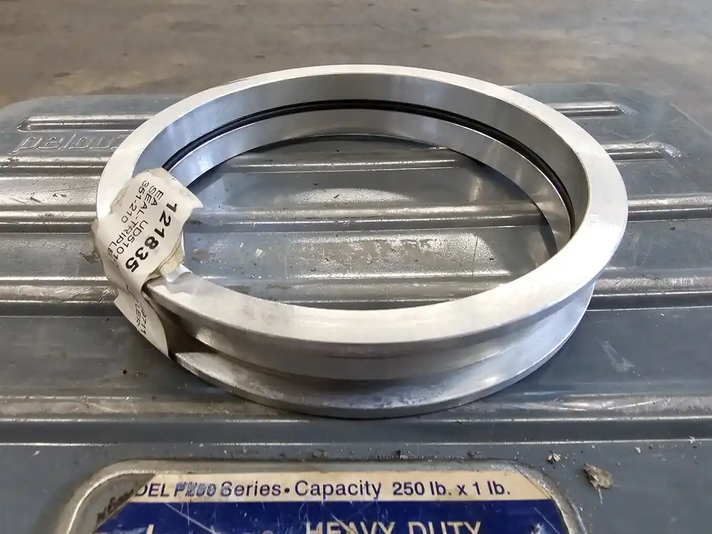 Labyrinth Seal 4-15/16" Bore, LER122