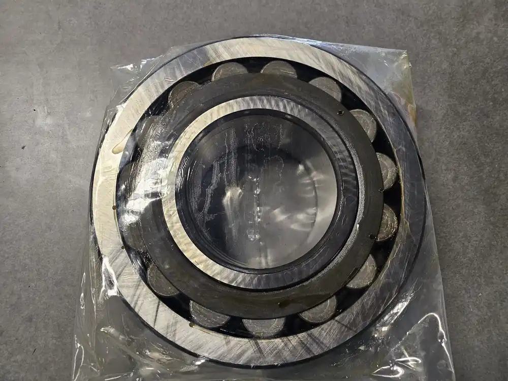 Spherical Roller Bearing 130mm ID x 280mm OD x 93mm W, 22326 CC/C3W33