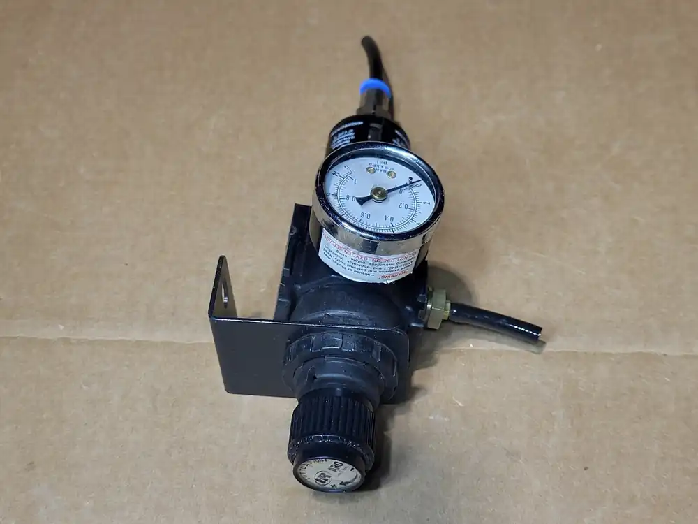 Regulator w/ Filter P29122-404