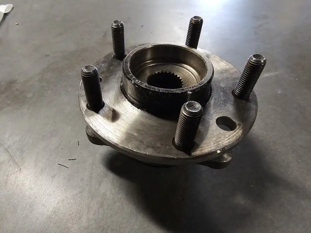 Wheel Bearing And Hub Assembly 513013