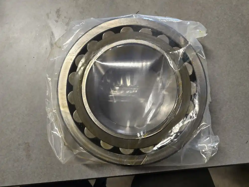 Spherical Roller Bearing 130mm ID x 230mm OD x 80mm W, 23226 CCK/W33