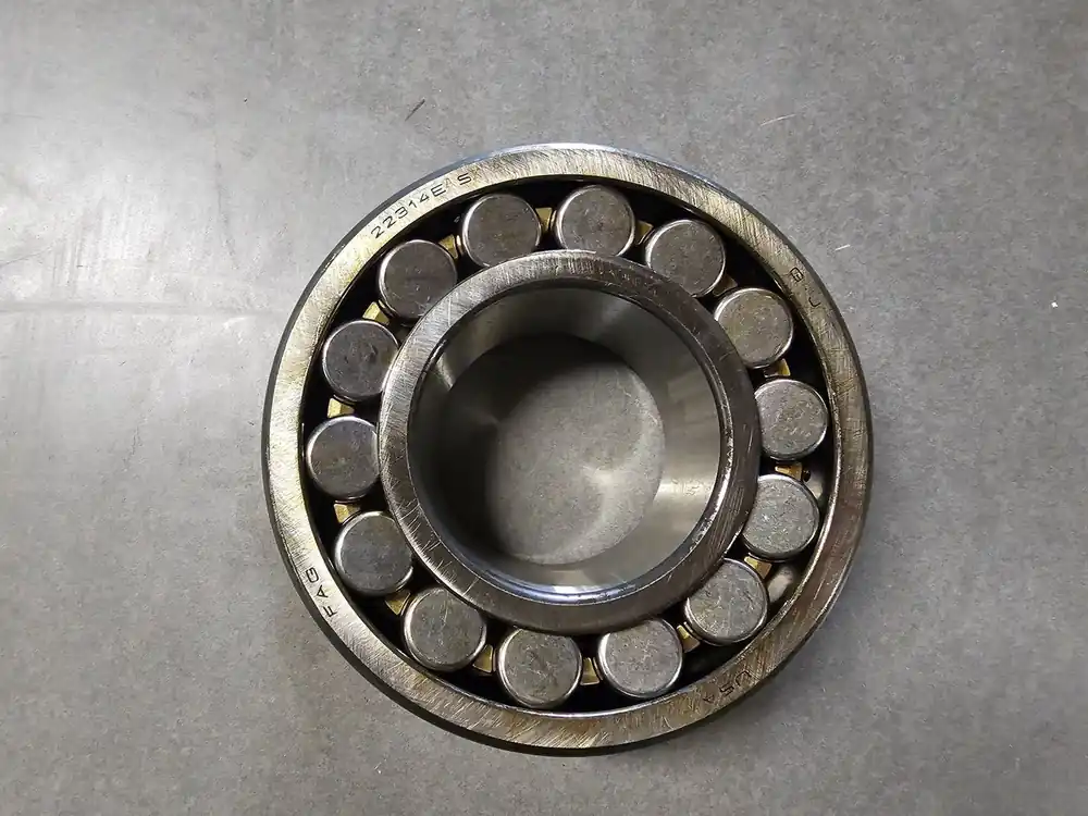Spherical Roller Bearing 70mm ID x 150mm OD x 51mm W, 22314ES