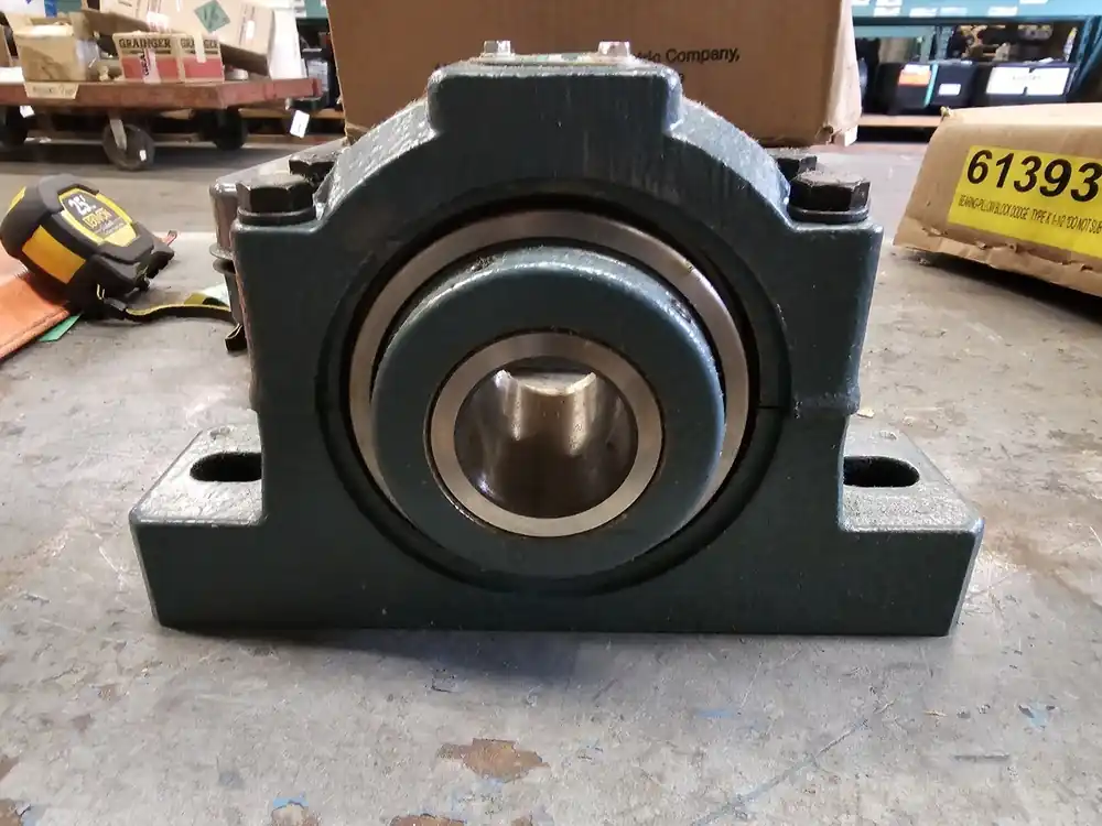 Pillow Block Roller Bearing 1-1/2" Bore, P2B-K-108R