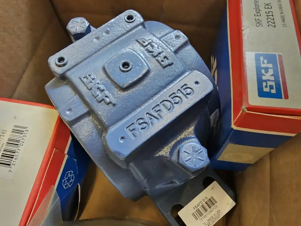 Pillow Block Housing FSAFD 515 with Bearing 22215 EK
