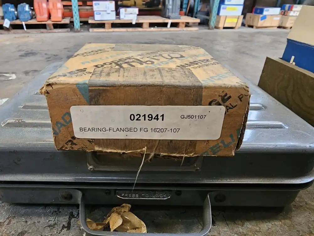 Flanged Mounted Bearing 124063