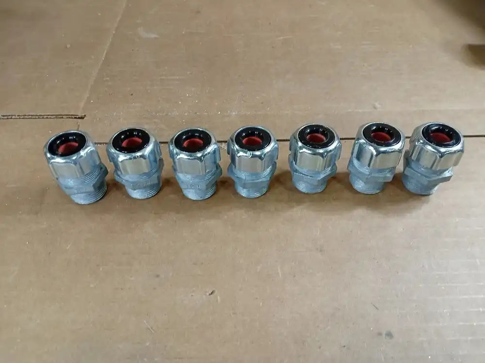 3/4" Straight Cord Connector 2532 (Box of 7)