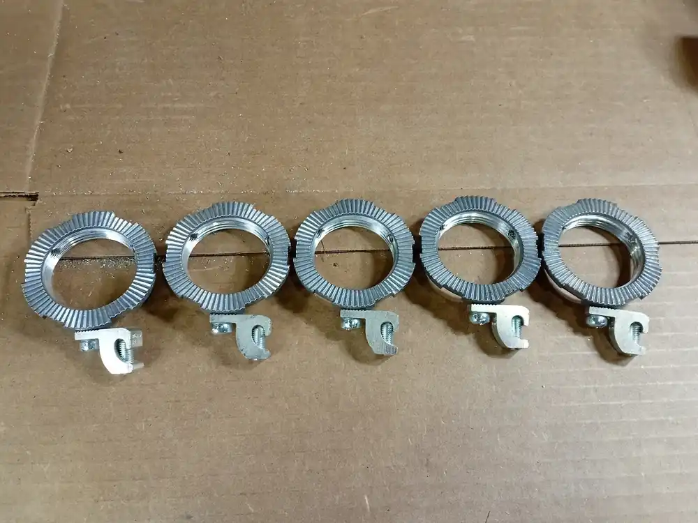 1-1/4" Bond Star Grounding Locknut L125GRL (Box of 5)