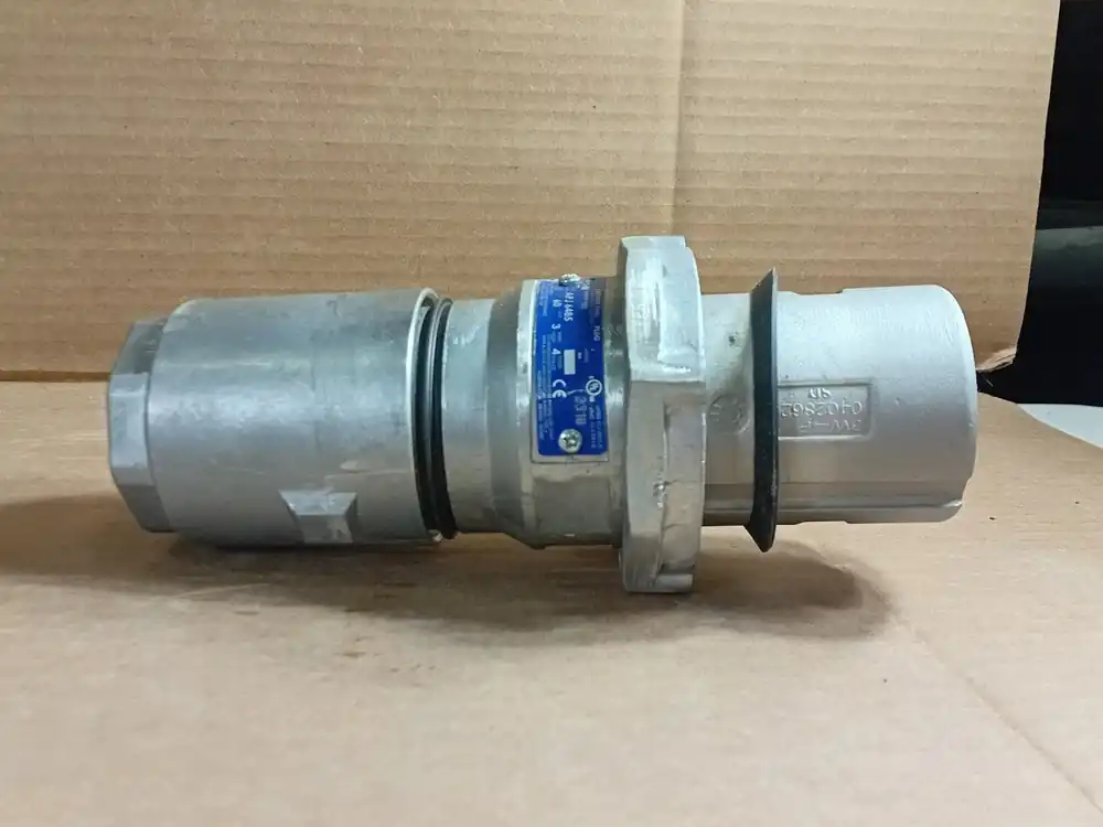 60 Amps, 3 Wires, 4 Pole, 600 Volts Heavy Duty Plug APJ6485