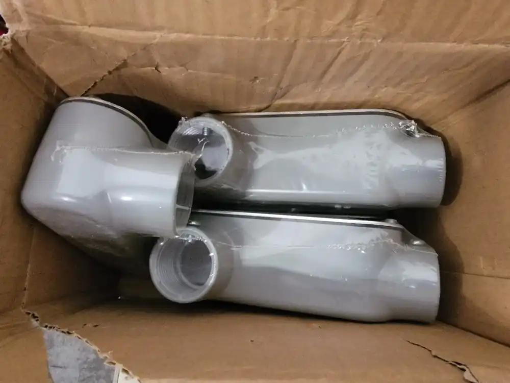 90 Deg Rigid Conduit Body LR-100-CG (Box of 5)