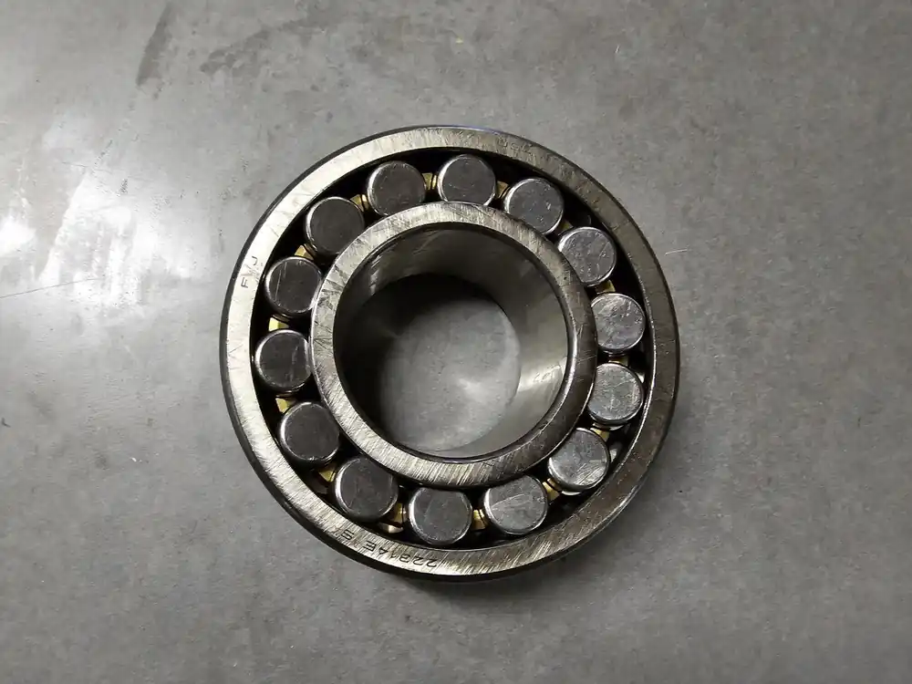 Spherical Roller Bearing 70mm ID x 150mm OD x 51mm W, 22314EAS