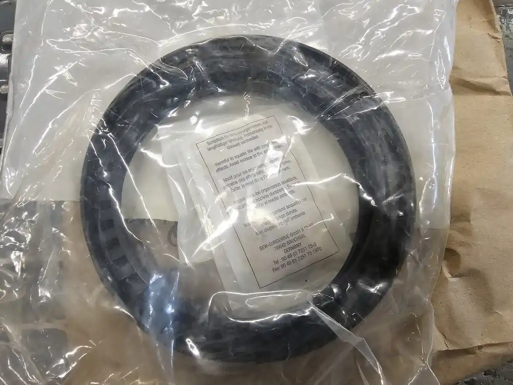 Oil Seal 0011555X, A118x150x12NBR