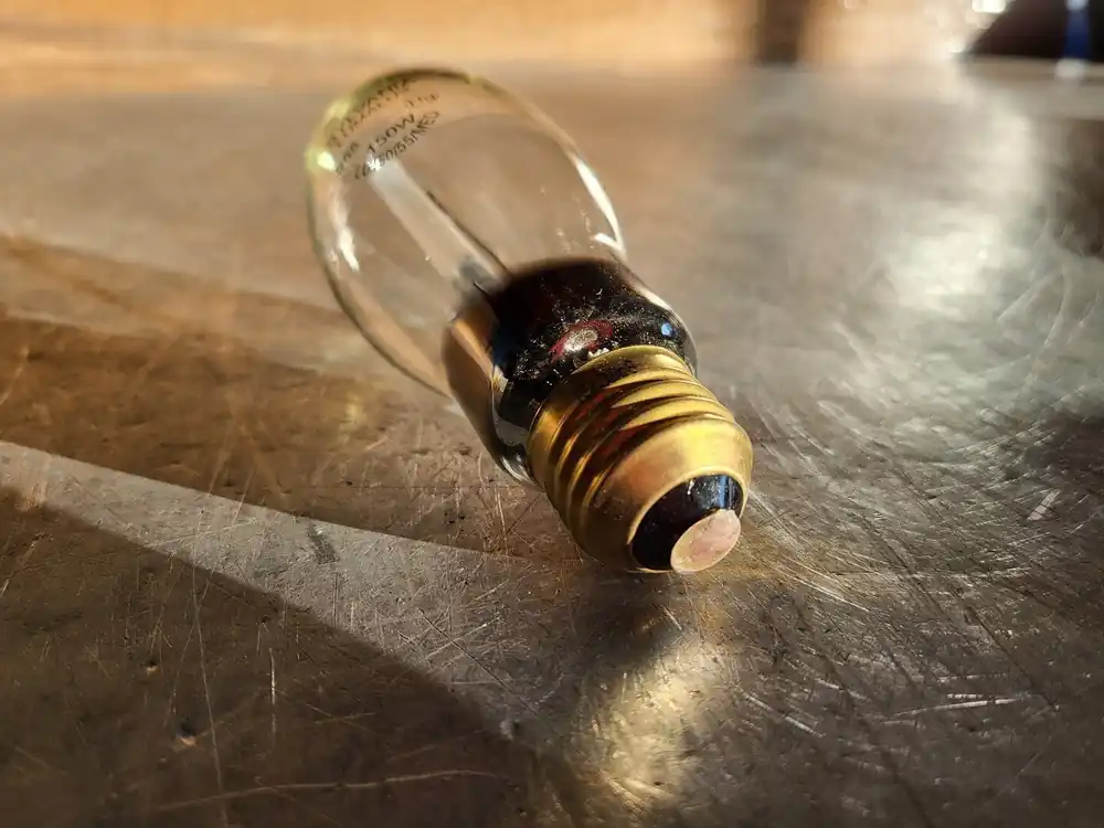 150 Watt High Pressure Sodium Light Bulb E17