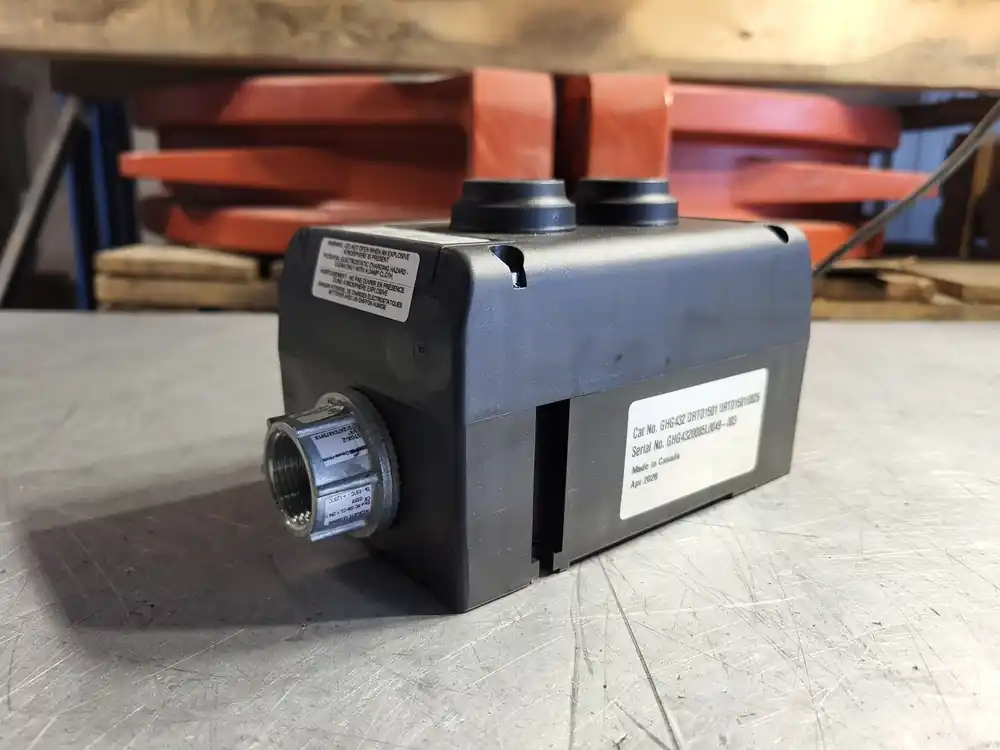 Non-metallic Control Station CHG432 DRT01501