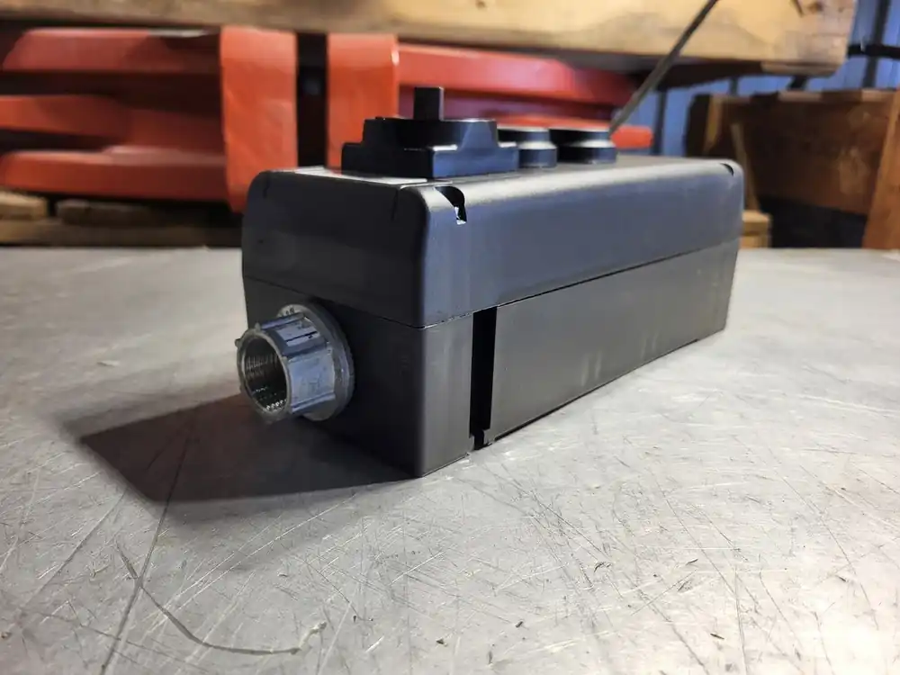 Non-metallic Control Station CHG434