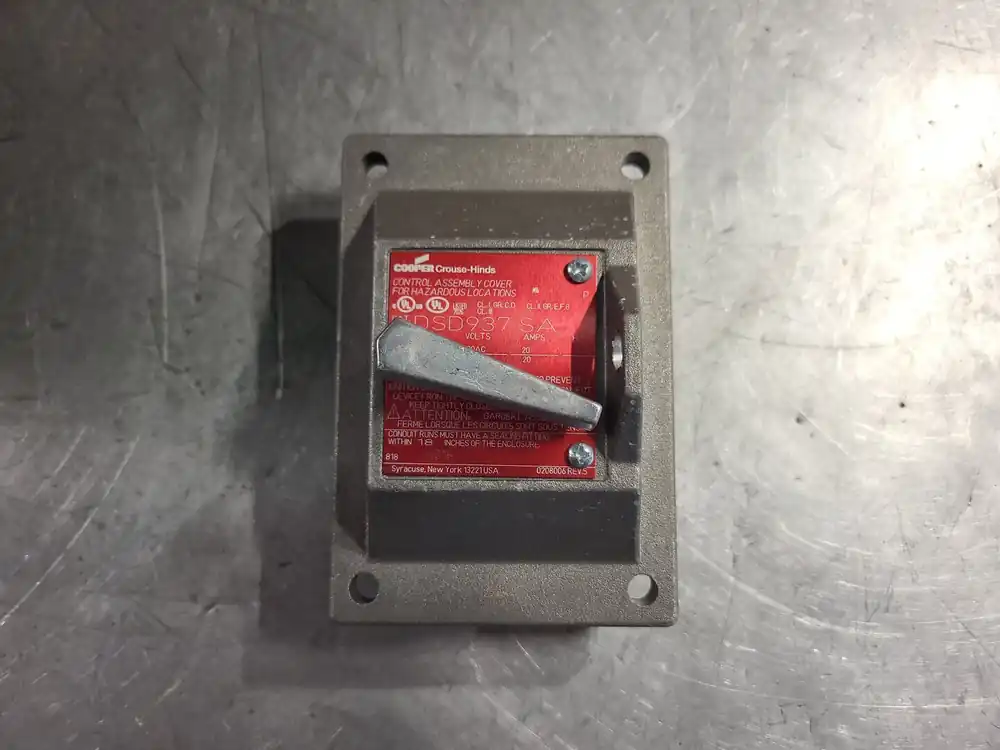 EDS Series Explosion Proof Four Way Snap Switch w/ Cover DSD937 SA