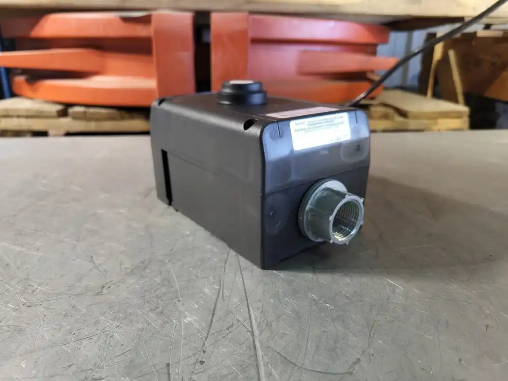 Non-metallic Control Station GHG432 SE17861