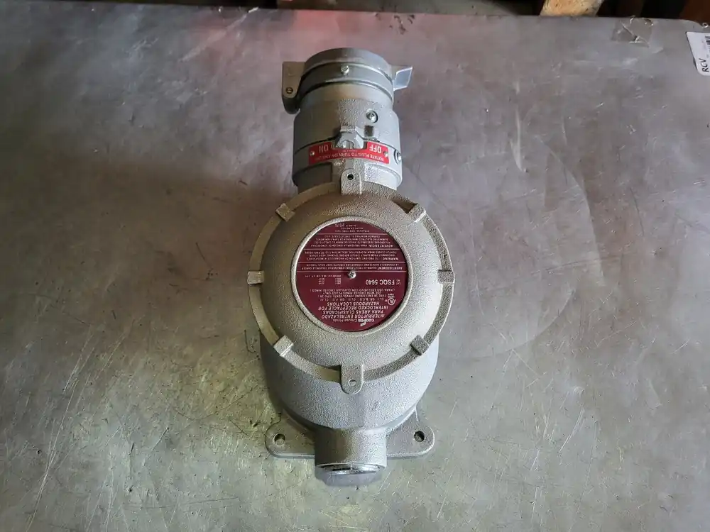 60 Amp Interlocked Receptacle w/ Switch FSQC5640