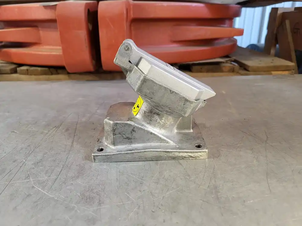 20 Amp Circuit Breaking Receptacle ENR5201 M3