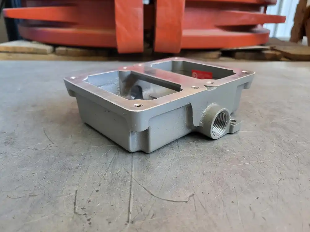 3/4" Aluminum Feed-Thru, Double-Gang Splice Box FXB-11