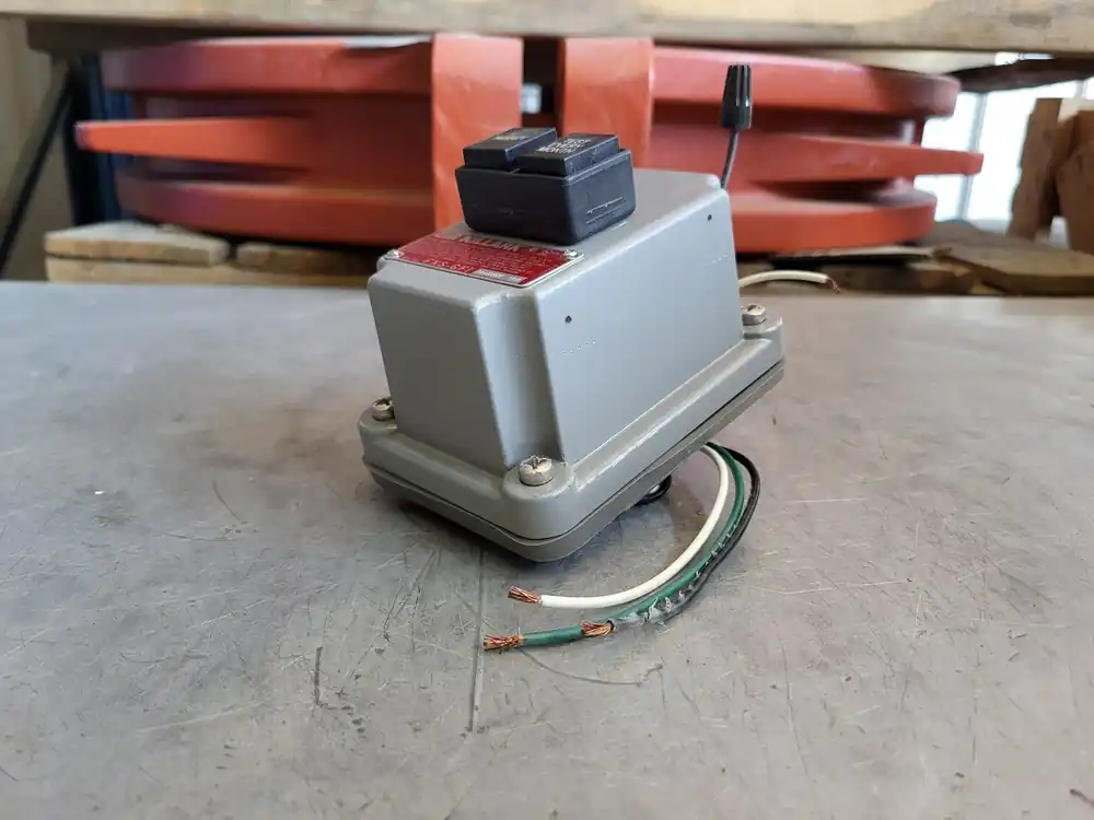 Dead-End Ground Fault Interrupter Unit FXS-GFI