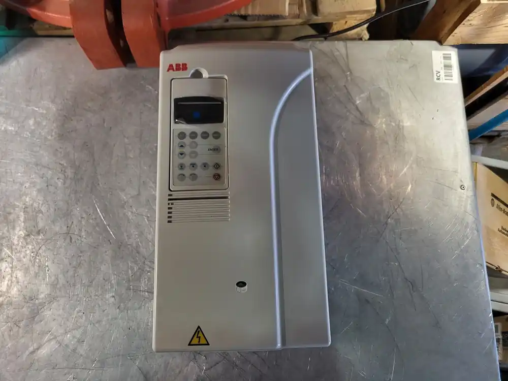 10 hp, 600 Volts, 3-Phase VFD ACS800-U1-0016-7