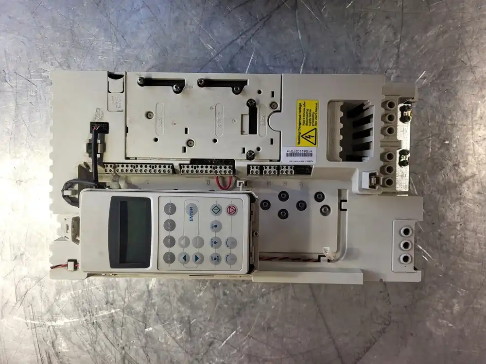 25 hp, 600 Volts, 3-Phase VFD ACS800-U1-0030-7 K454 L503