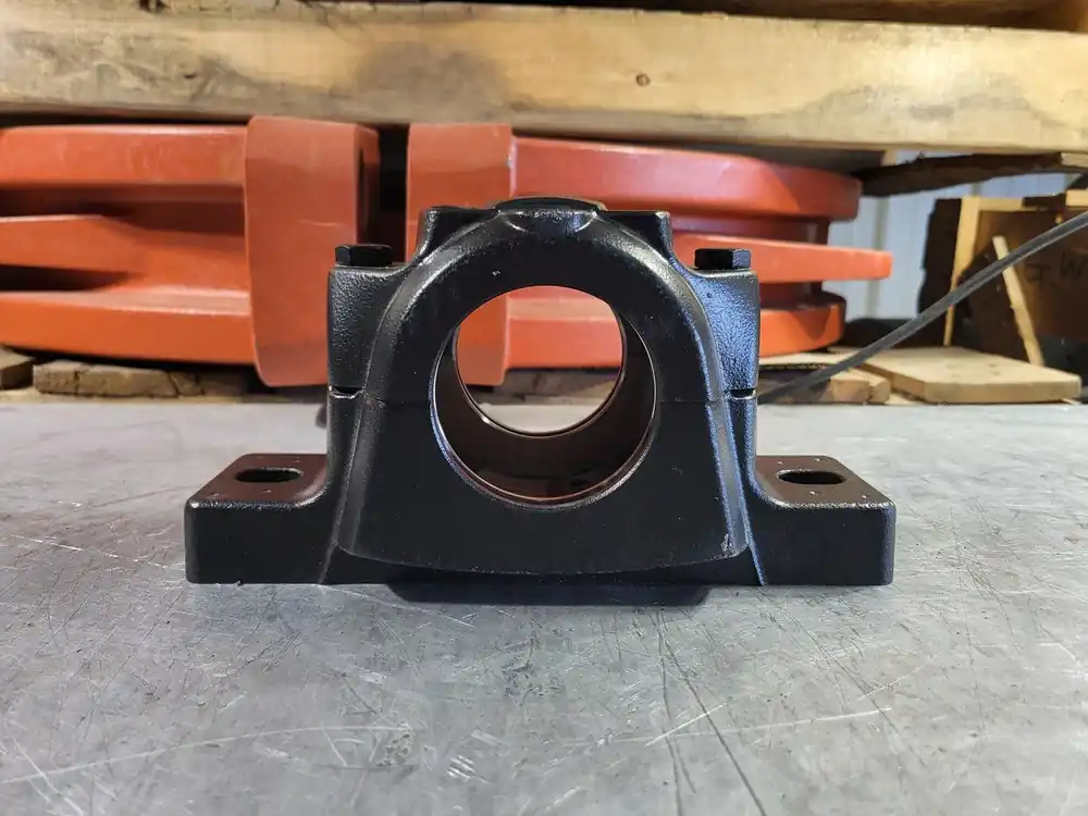 Split Plummer (Pillow) Block Housing 2.83" Bore, SE512-610