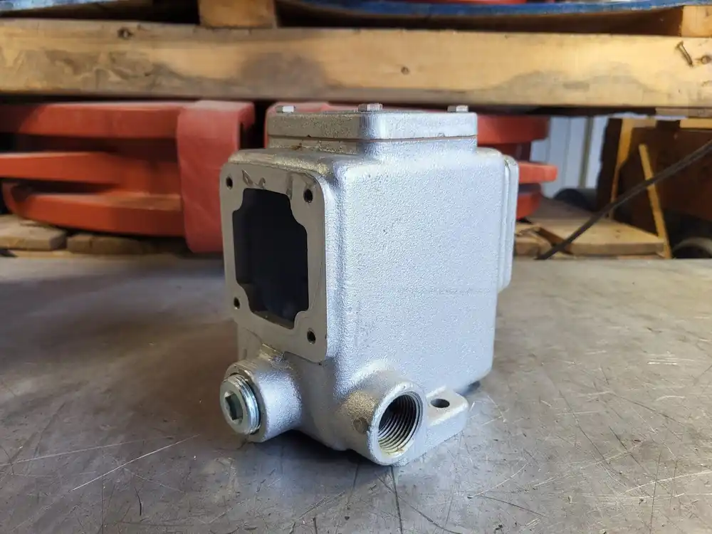 1" Conveyor Control Switch Enclosure AFU03330