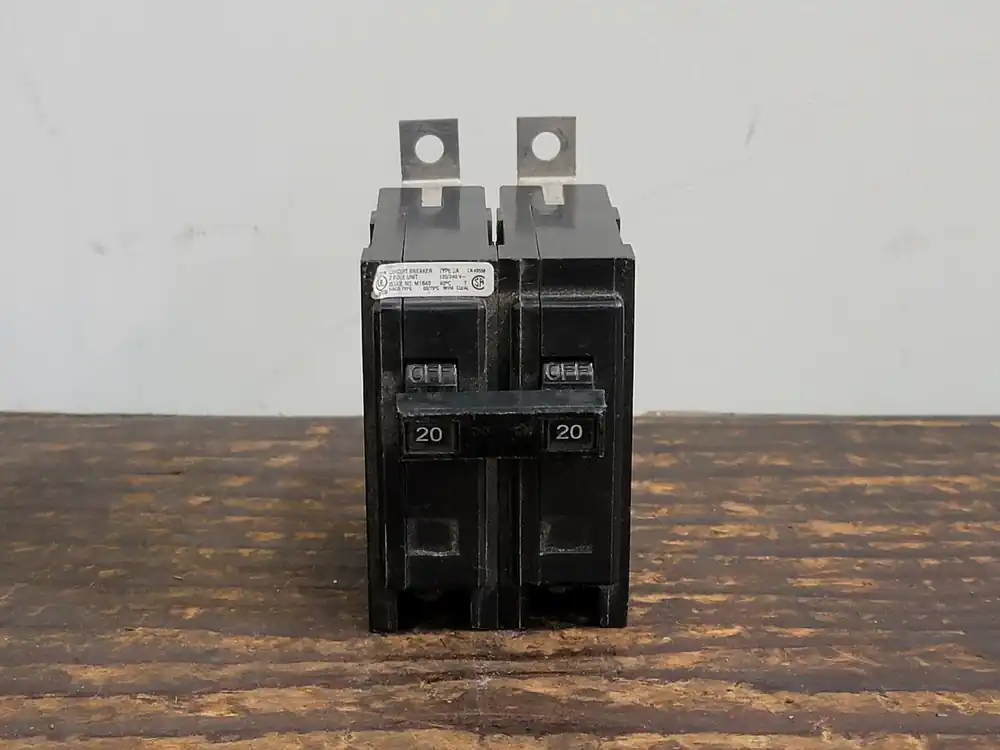 20 Amp, 2 Pole, 120/240 volts Circuit Breaker BA220