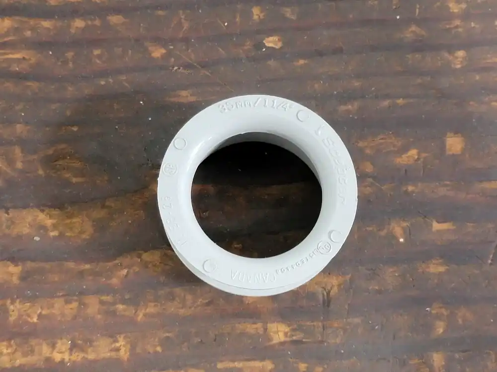1-1/4" PVC Mld End Bell Soc Socket MLD EB-25 (Box of 87)