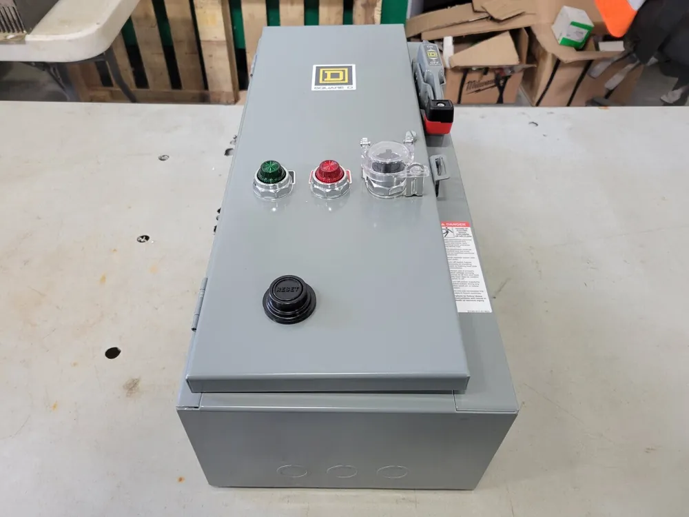 5 hp, NEMA Size 0, 110/120 VAC Coil Combination Motor Starter 8536SBO2H308S