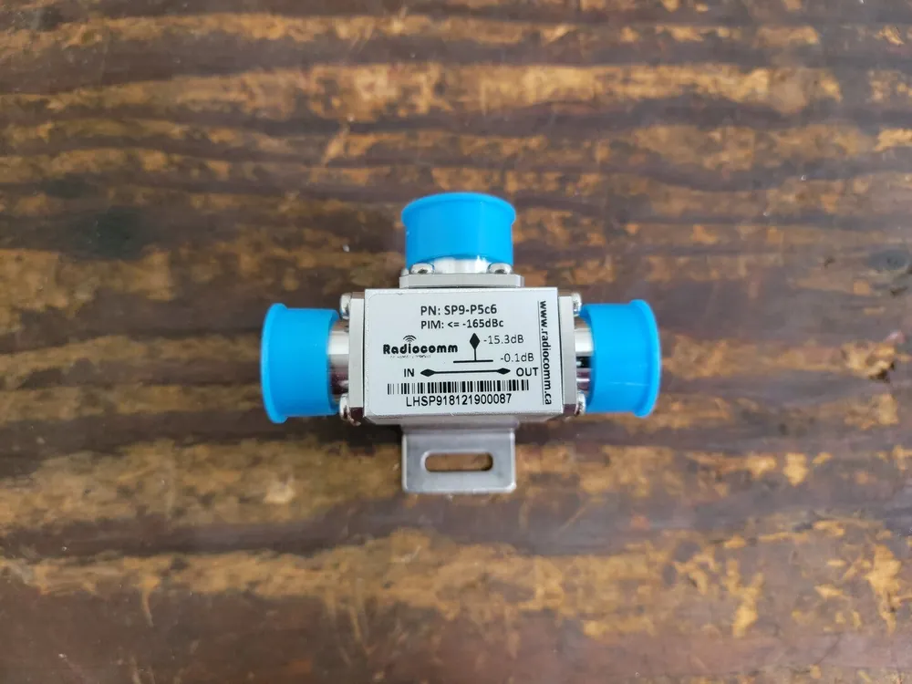 Extra Low PIM Wideband Tapper 4.3-10 Female 30 1/15dB Power Divider SP9-P5C6
