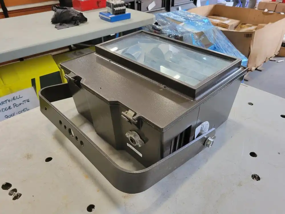 400W Type M155 WR Flood Light MPWR-65Y-400-MT-LL