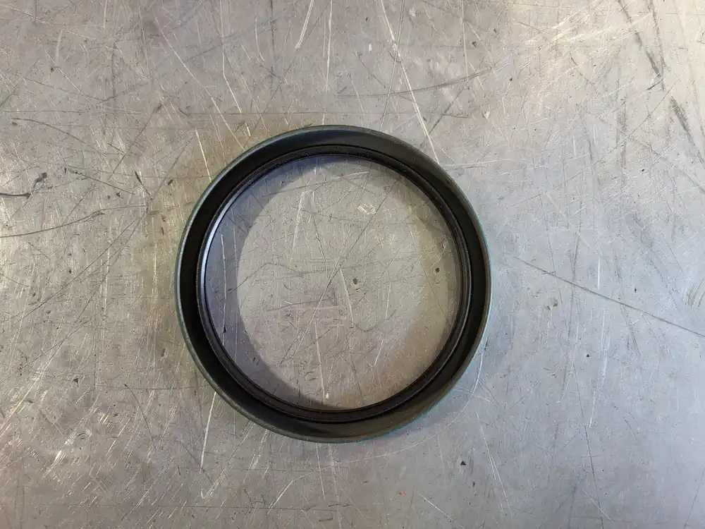 Radial Shaft Seal w/ Metal Case 37327