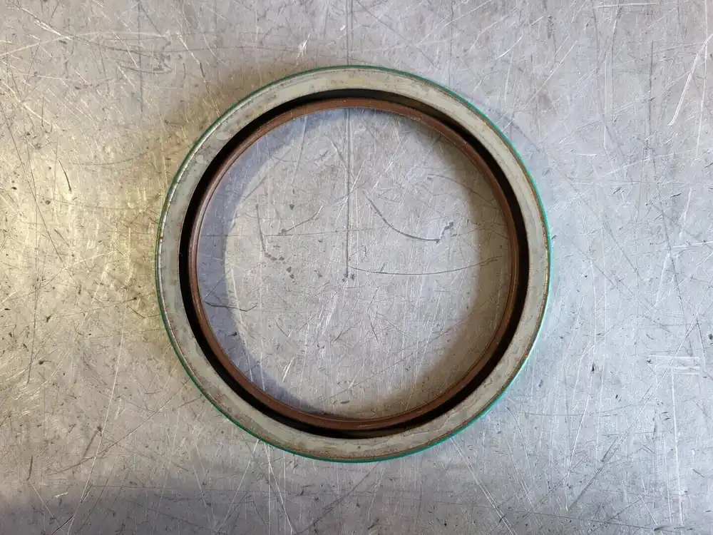 Double Lip Oil Seal w/ Metal Case 52498