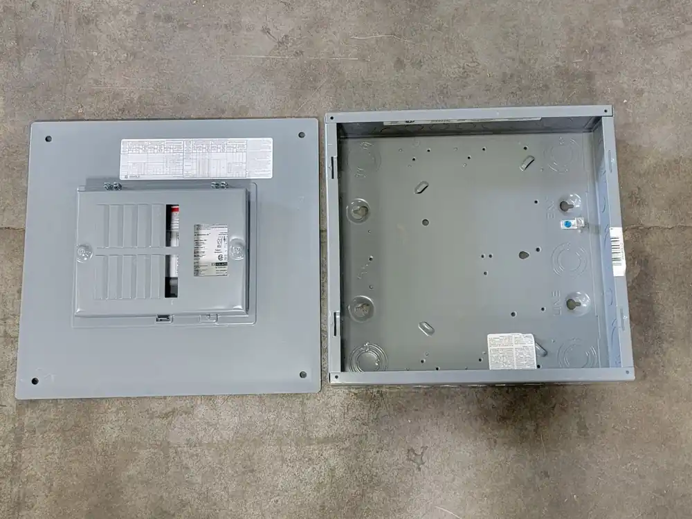 12 Space Load Center QO112M100C