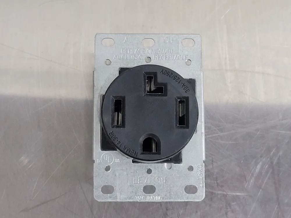 30A 125/250V Receptacle NEMA 14-30R 278-S00