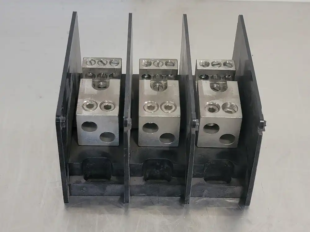 Power Distribution Block MPDB67513