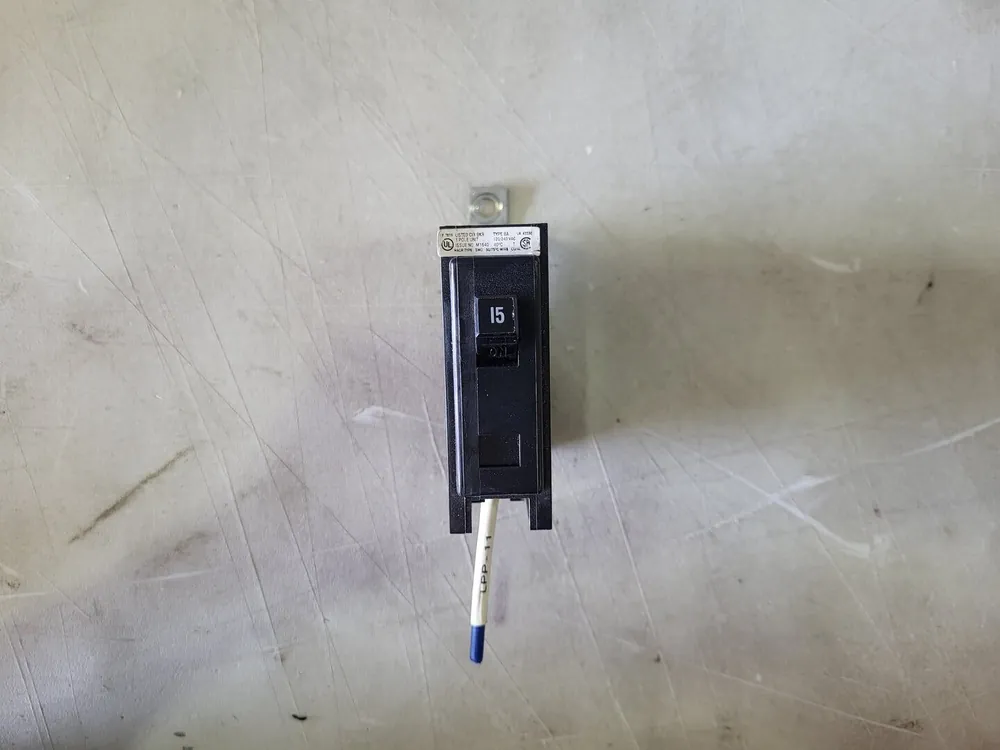 15 Amp, 1 Pole, 120/240 volts Circuit Breaker BA115