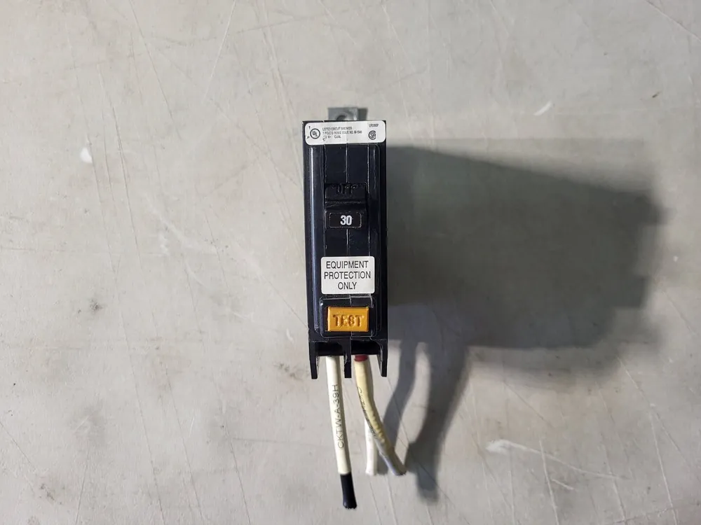 30 Amp, 1 Pole, 120 volts Circuit Breaker QBGFEP1030