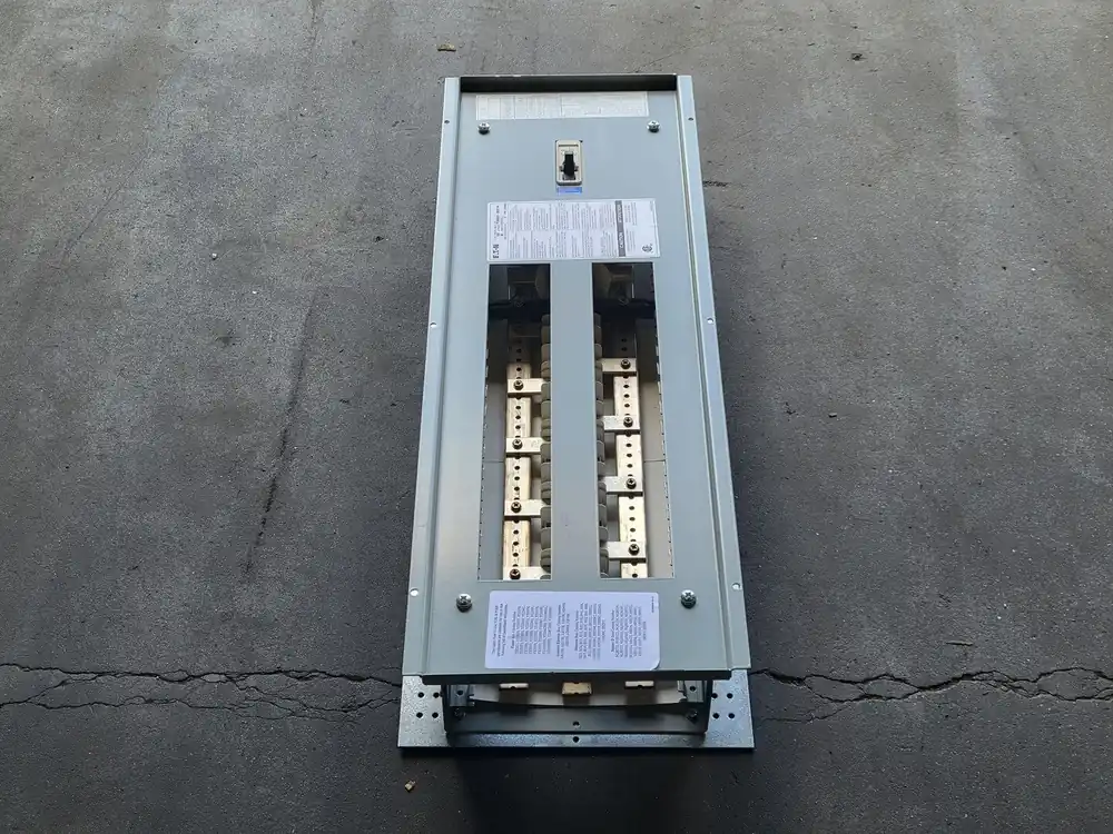 P1RB3C2-30ED100 Panelboard Interior 100A, 240V, 30-Circuit w/ Main Breaker