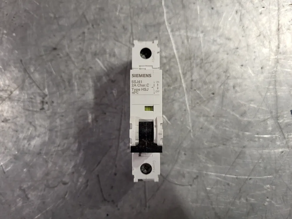 2 Amp, 1 Pole, 240 volts Circuit Breaker 5SJ4102-7HG40