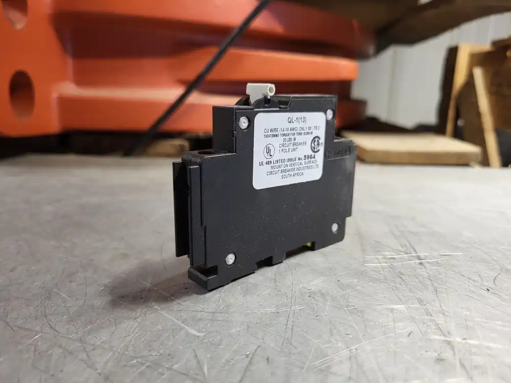 15 Amp, 1 Pole, 120 volts Circuit Breaker QL-1-13-DM-KM-15