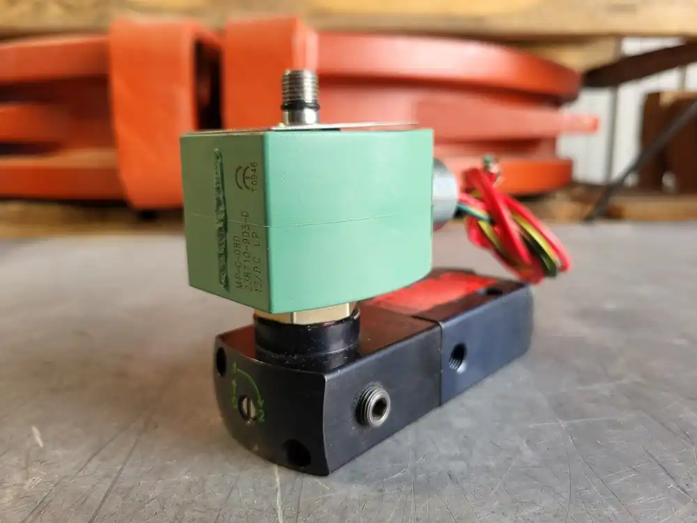 1.4" 2-Way Solenoid Valve 8551G301