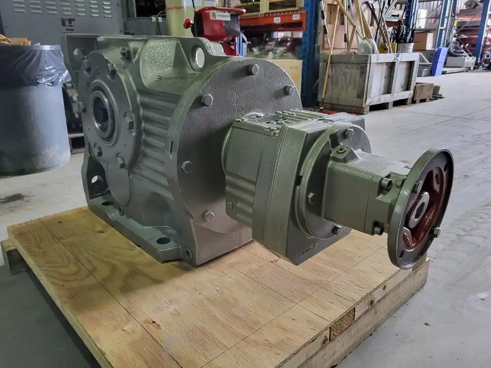 6.39 1 Ratio Gear Reducer Type KA127 R87 AM213/215 Type RF87/A