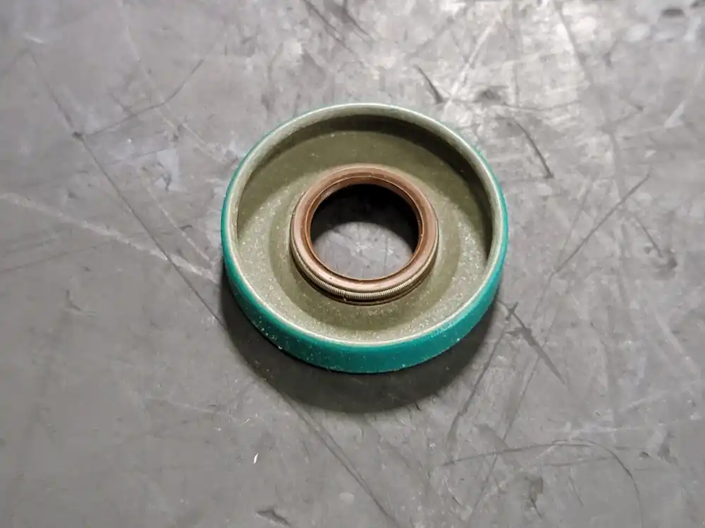 Single Lip Oil Seal Solid 0.625 in Shaft Dia. 1.500 in OD CRW5 Design 6393